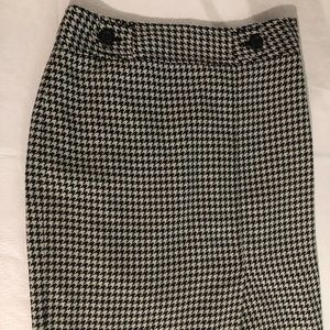 C03-Ann Taylor Pencil Skirt